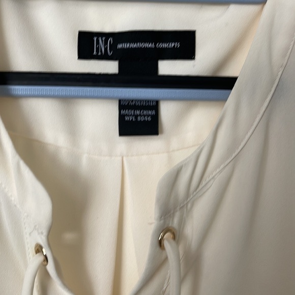 Blouse - Picture 3 of 5